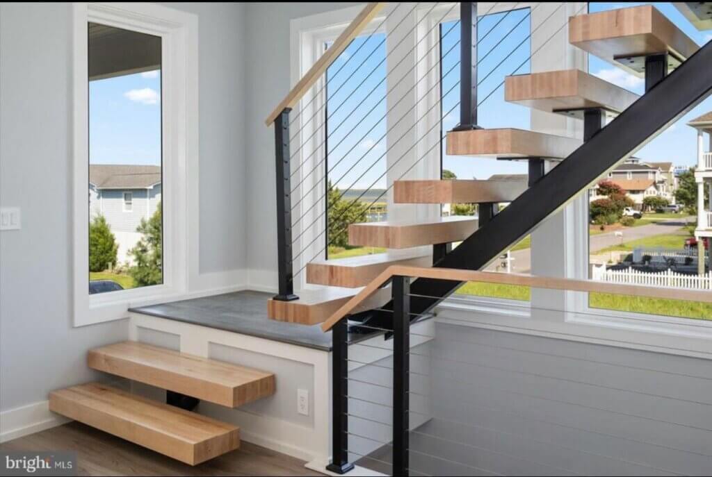 are floating stairs safe